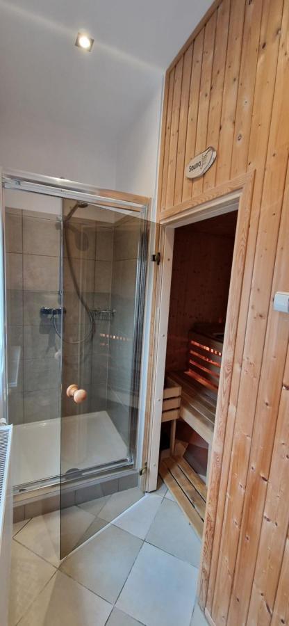 Classic With Private Sauna In Old Town Apartment *
